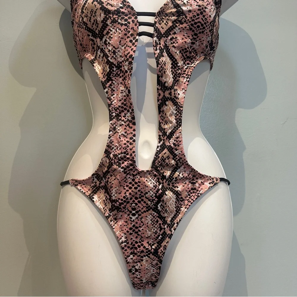 Yandy Pink Black Snakeskin Onepiece Monokini Swimsuit Medium
